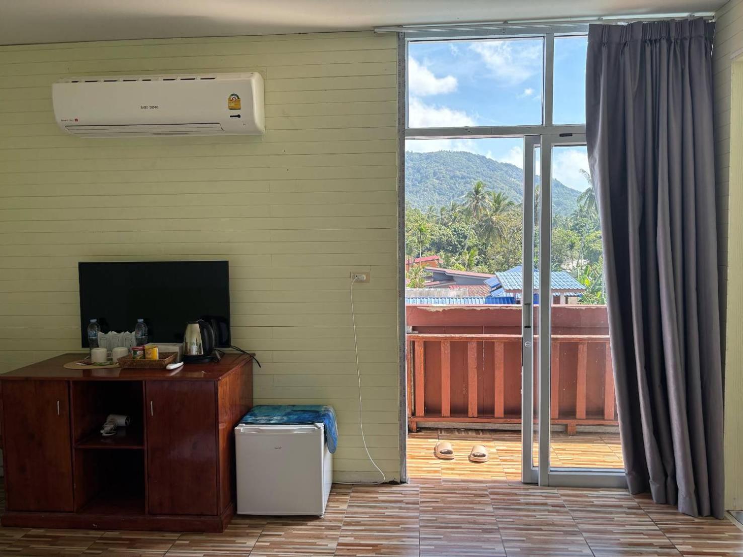 Hotel Rung Phangan Баан Тай Номер фото